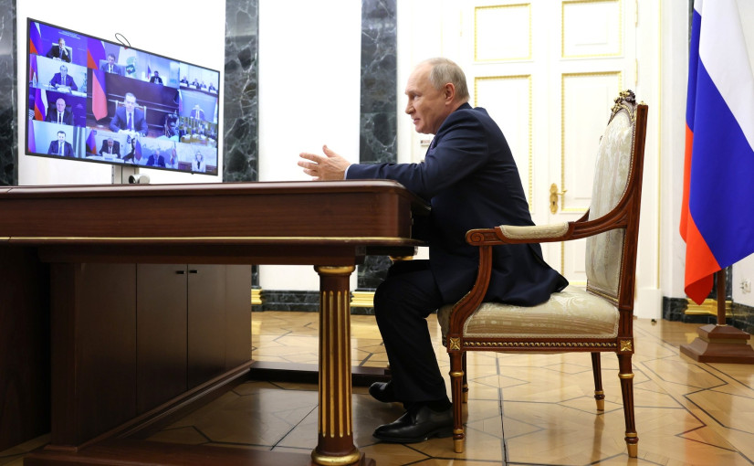 Владимир Путин заявил о необходимости взаимодействия между системой образования, научными центрами и экономикой Владимир Путин заявил о необходимости взаимодействия между системой образования, научными центрами и экономикой.